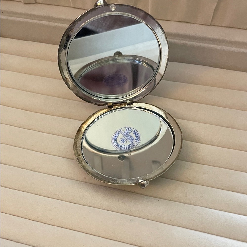 Ornate Floral Round Compact Mirror in Antique Silver Tone